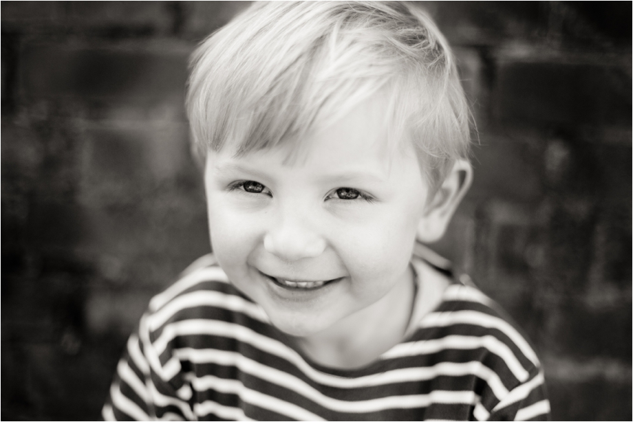 family-photographer-surrey-berkshire-eddie-judd-photography-kalm-kitchen_0005