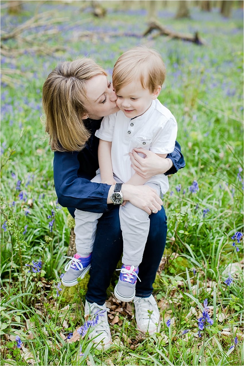 003_family-photography-bluebells-spring-surrey-eddie-judd-photographer_4943