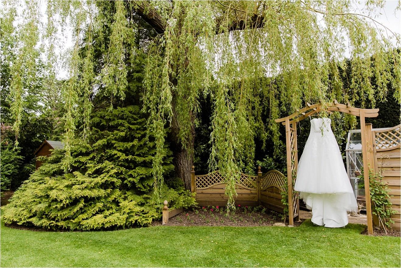 005_wedding-photography-fetcham-park-surrey-eddie-judd-photographer_