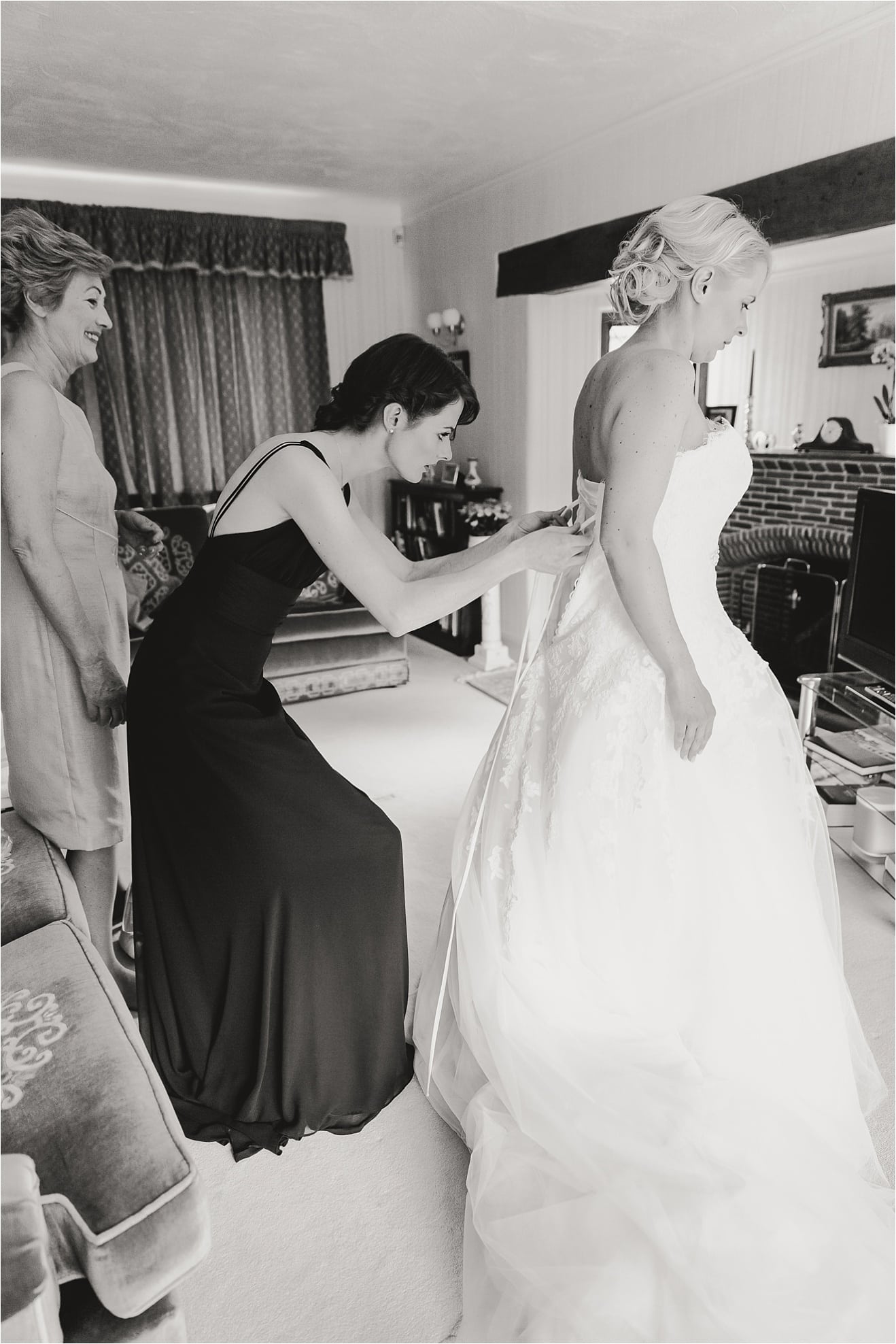 013_wedding-photography-fetcham-park-surrey-eddie-judd-photographer_