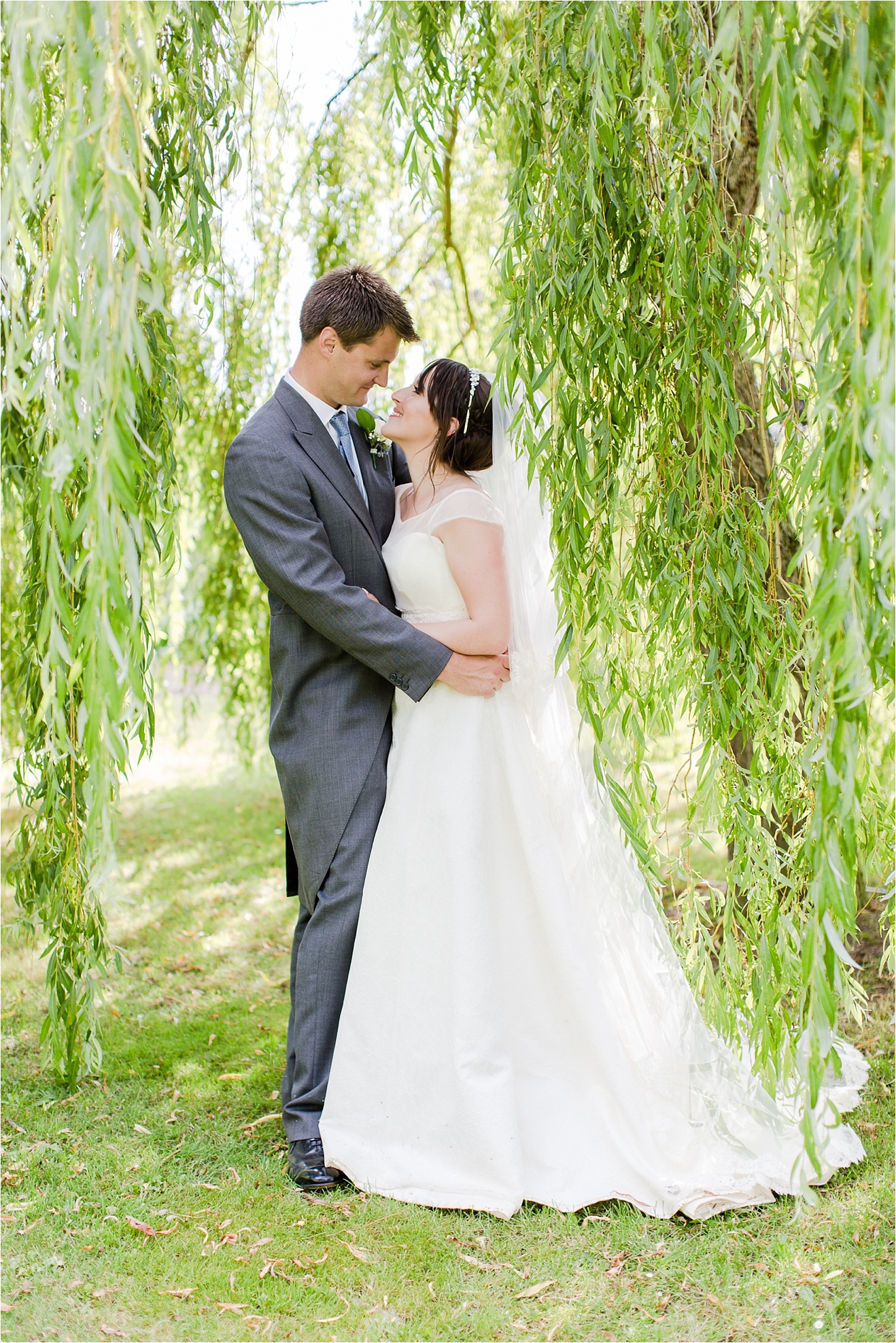wedding-photography-eddie-judd-photography-marquee-summer_0001