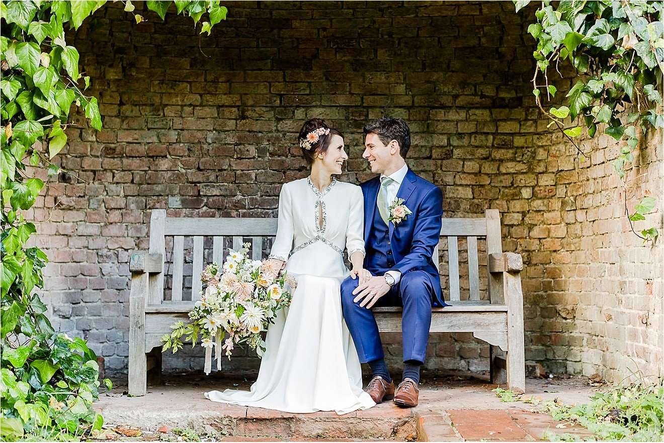 085_wedding-photography-surrey-nonsuch-mansions-eddie-judd-photographer-french-wine-theme_1043