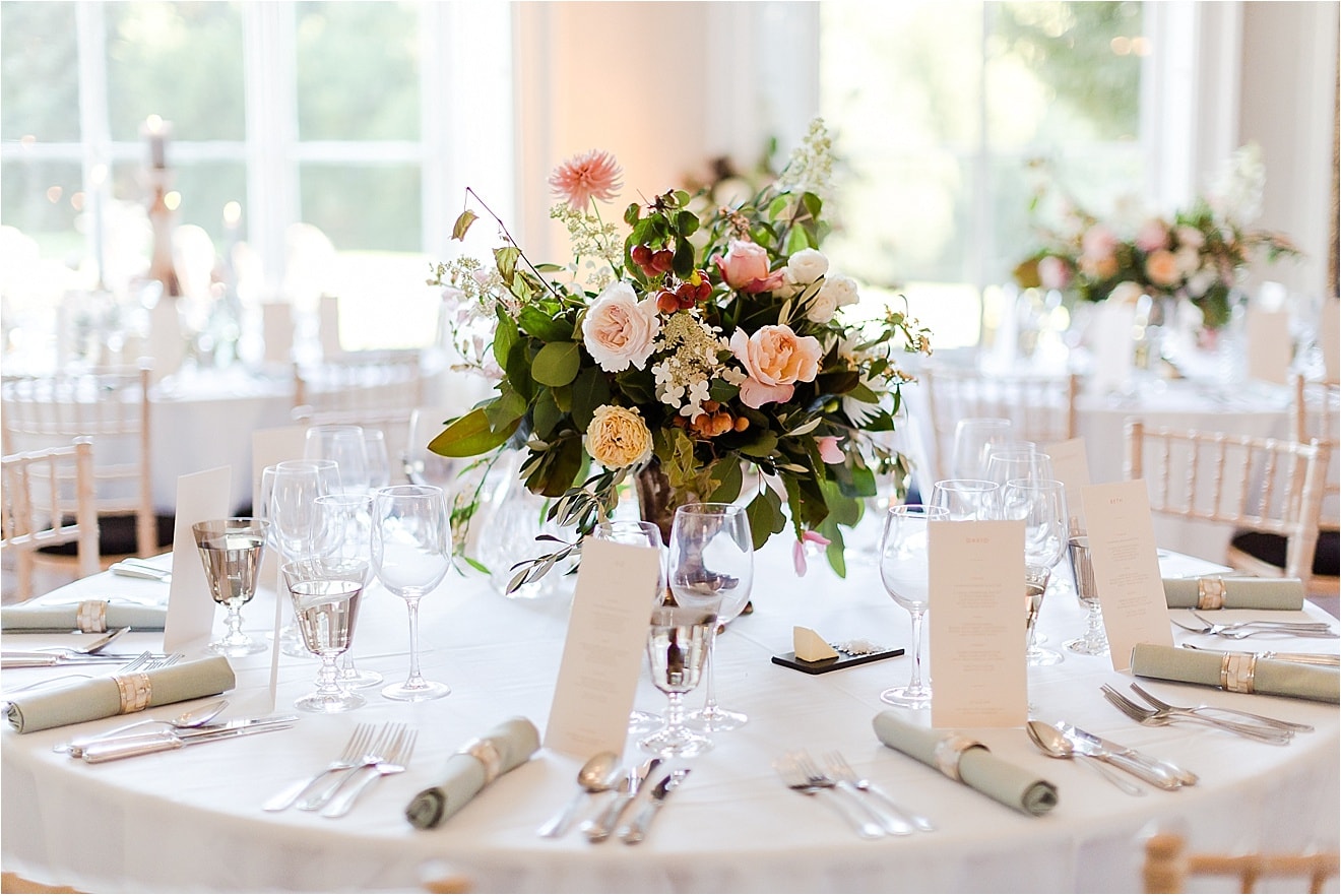 099_wedding-photography-surrey-nonsuch-mansions-eddie-judd-photographer-french-wine-theme_1199