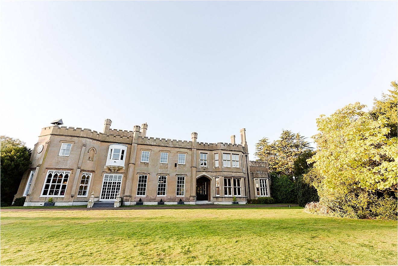 116_wedding-photography-surrey-nonsuch-mansions-eddie-judd-photographer-french-wine-theme_1377