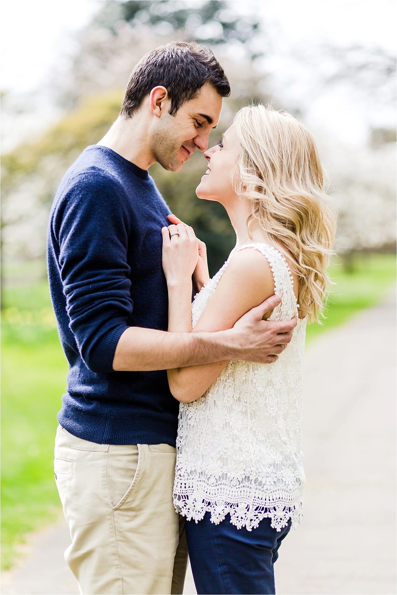 023_engagement-photography-surrey-eddie-judd-photographer-spring-blossom_1280
