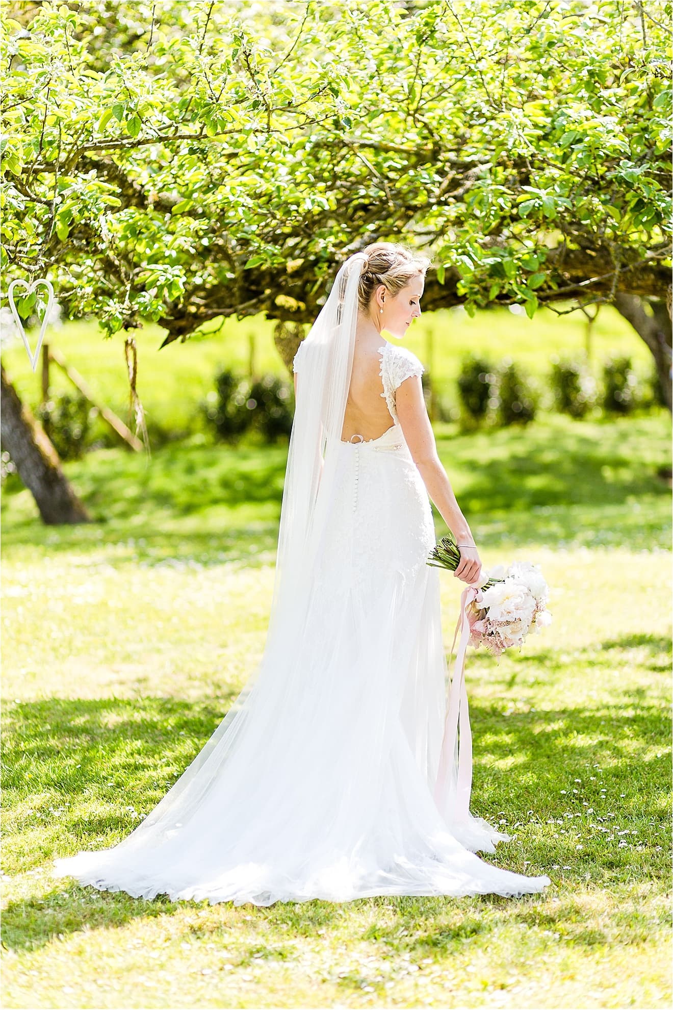 044_wedding-photography-eddie-judd-photographer-summer-almonry-barn-gabichris_9289