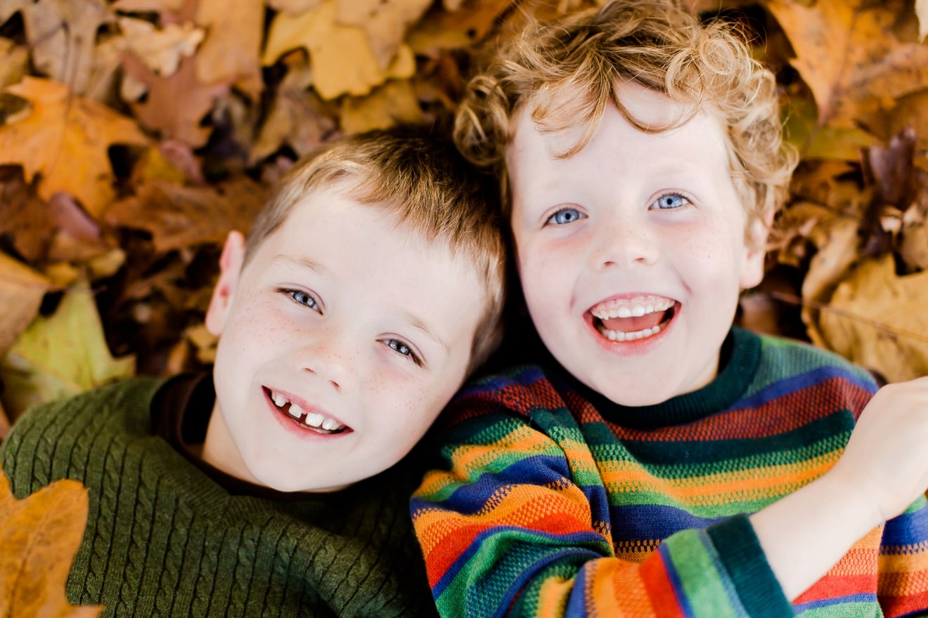 autumn-mini-portrait-sessions-surrey-weybridge-cobham-eddie-judd-family-photographer_0019